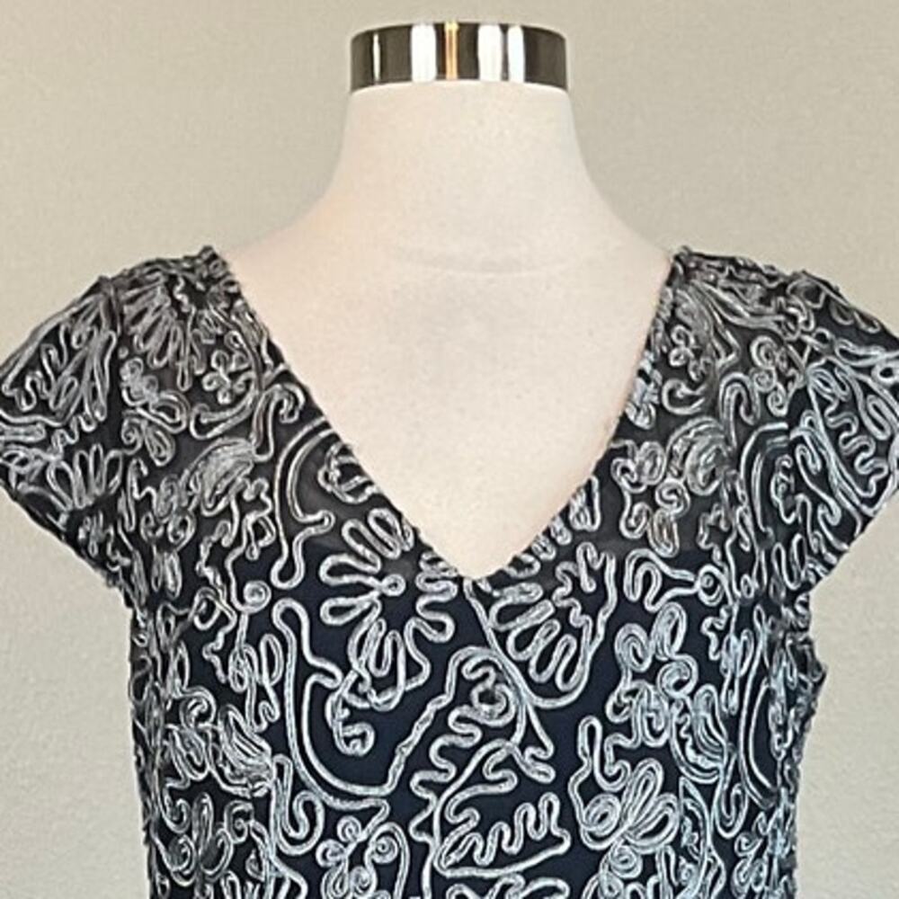 JS Collections Embroidered Lace Short Sleeve Evening Gown Blue Size 6 Dress - Picture 6 of 10